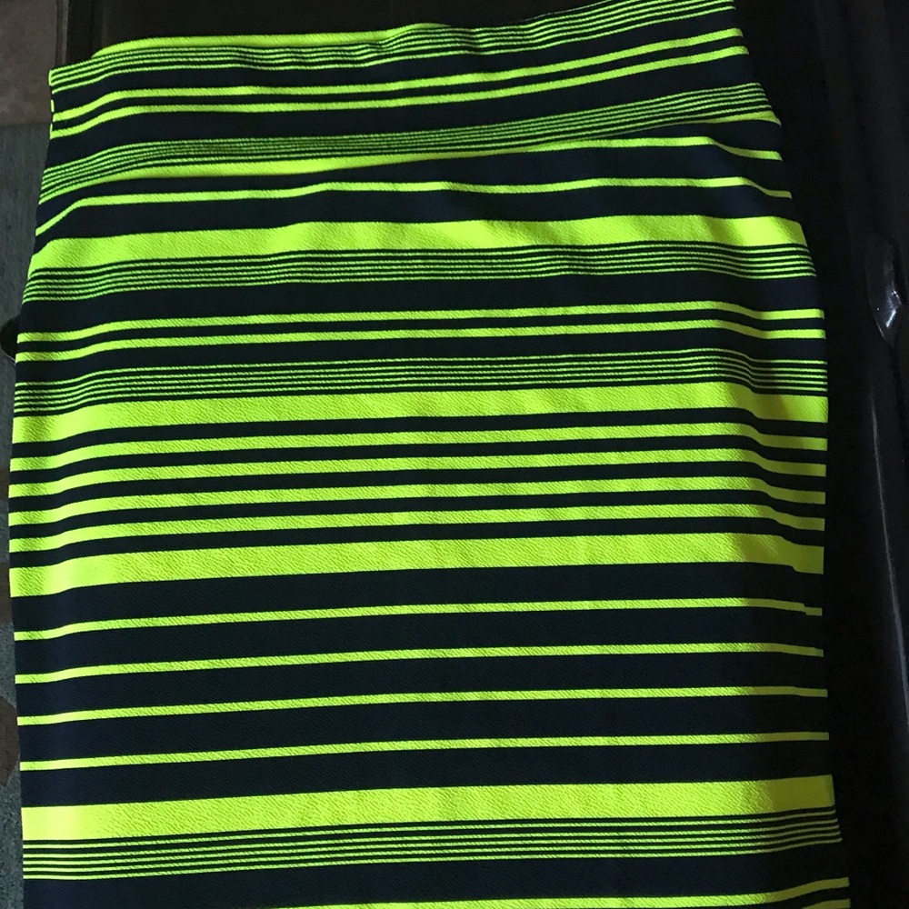 LuLaRoe Cassie skirt